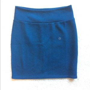 NWOT blue AE mini skirt